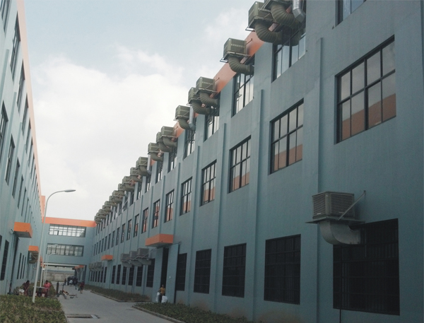 ���L�C���b����